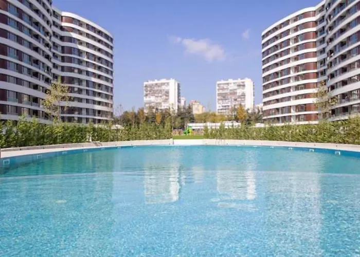 Varna 1Bdr Luxurious Flat With Pool And Garden *